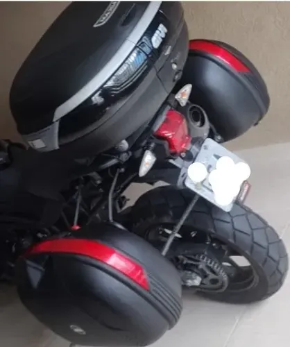Vendo ou troco Baú 47l Givi + Suporte Tiger 800 e par bauleto 40 Litros Lateral