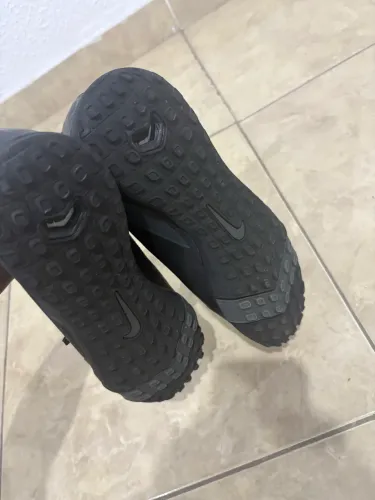 Chuteira nike nova