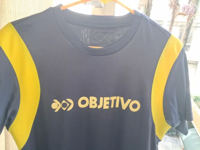 Camisa e Bermuda da Tactel Tamanho M em ótimo estado!!!
