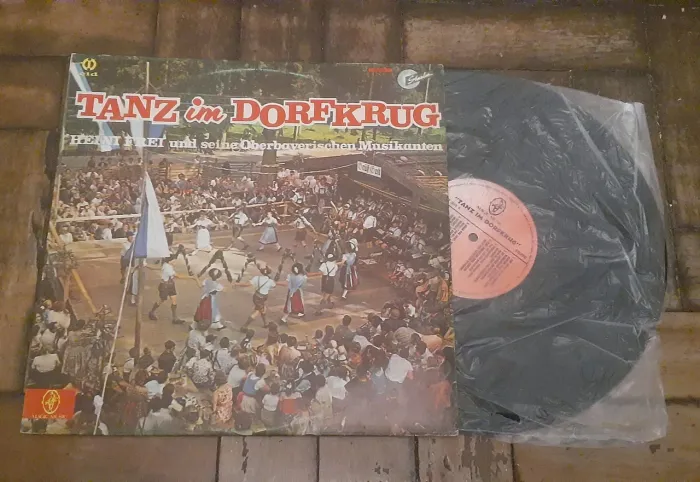 Disco em VINIL Tanz im Dorfkrug - Dançar na Taverna. Folclore Alemão. 