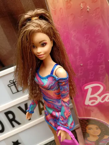 Barbie fashionista 206 com sardas