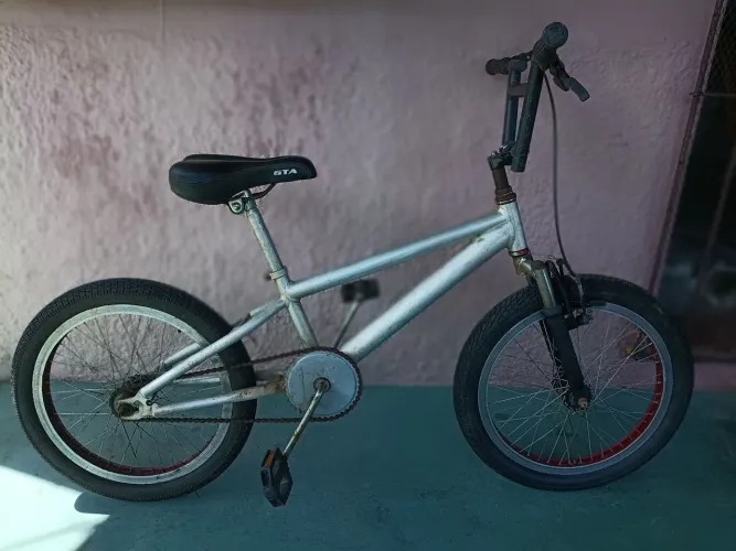 Bicicleta BMX alumínio