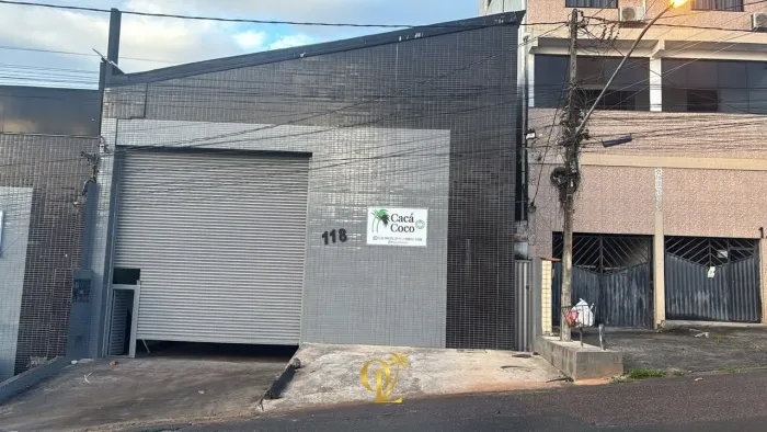 Galpão Comercial para Locação em Localização Estratégica | 270 m²