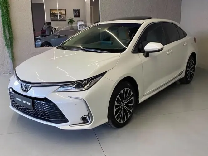Toyota Corolla Altis 2.0 Flex 16V Aut. 2024