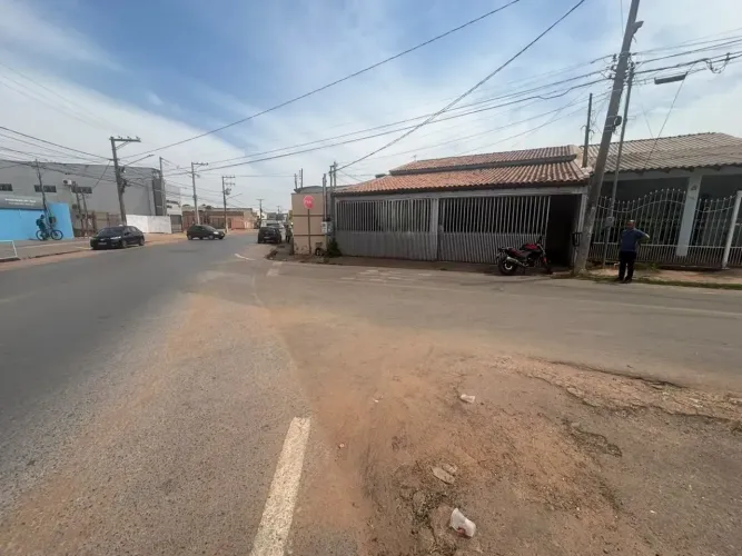 Imóvel para venda possui 50 metros quadrados com 3 quartos em Tijucal - Cuiabá - MT