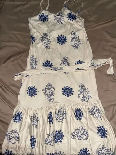 Vestido mid ate o joelho 