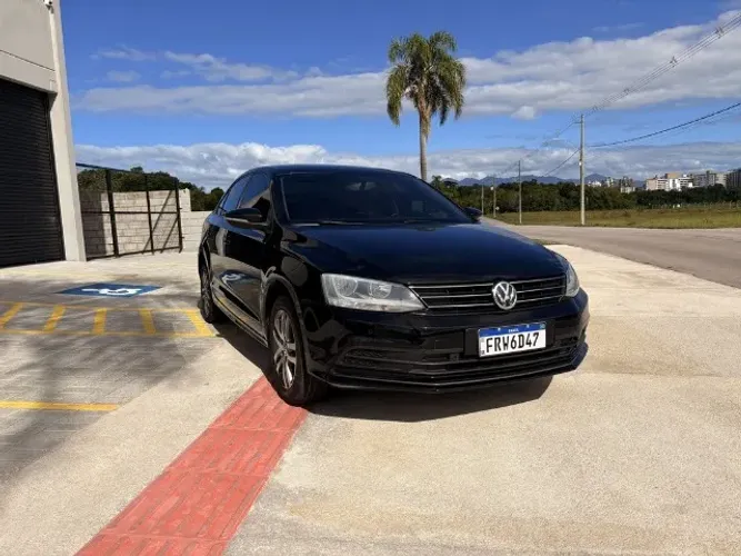 Volkswagen Jetta Comfortline 2.0 T.flex 8V 4P Tipt. 2015