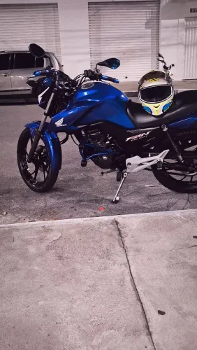Só fala ser tiver  afim de compra ah moto  liso dispenso comentário 