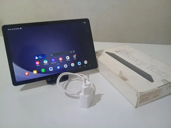 Tablet (NOVO) Samsung Galaxy A9 64 GB 4GB Ram tela 8.7 POLEGDAS