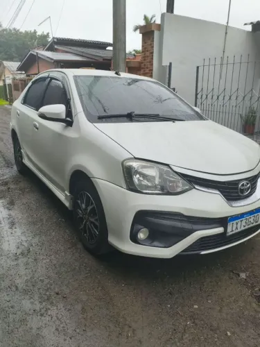 Toyota Etios Platinum Sed. 1.5 Flex 16V 4P Aut. 2018