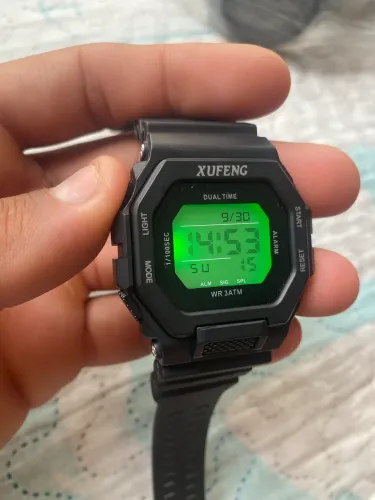 Relógio Esportivo XUFENG WR 3ATM - Preto