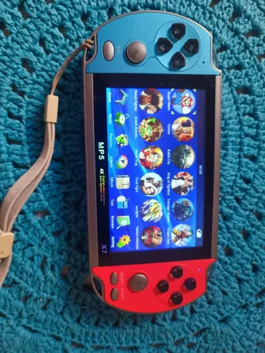 Vendo game portátil x7