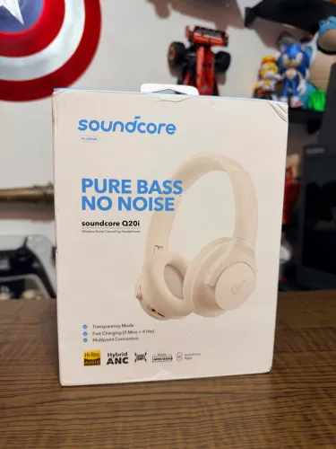 Soundcore Q20i - Cor Creme | ANC Híbrido