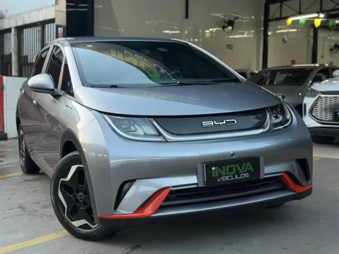 BYD Dolphin EV (Elétrico) 2025