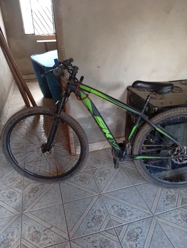 Vendo bicicleta aro 29 seminova