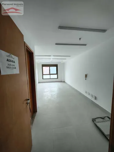 Sala comercial para aluguel em Icaraí, Niterói, com garagem.