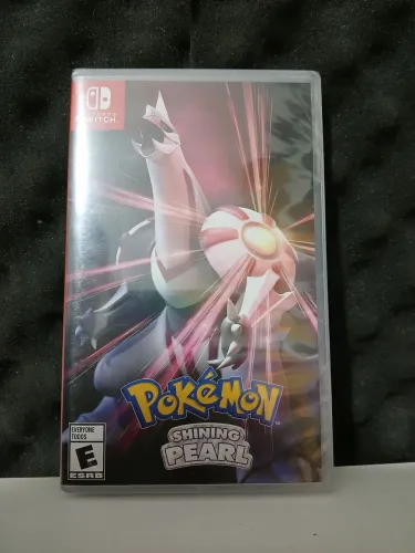 Pokémon Shining Pearl - Nintendo Switch (LACRADO)