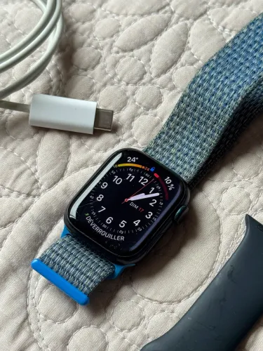 Apple Watch Series 8 41mm + Super Kit