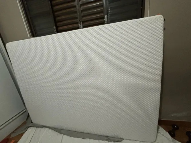 Colchão Casal pouco usado + BOX (doação)