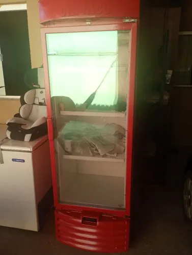 Vendo 3 freezer bem conservado