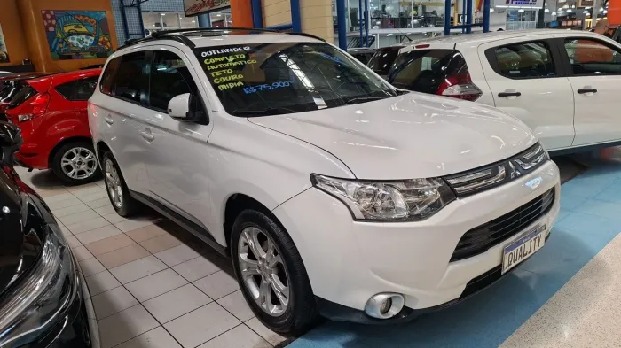 Mitsubishi Outlander 2.0 16V 160cv Aut. 2014