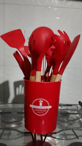 Vendo conjunto de utensílios novos sem caixa