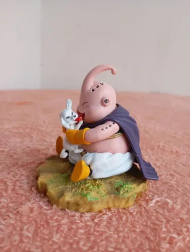 Action figure Majin Boo com cachorro - Dragon Ball Z