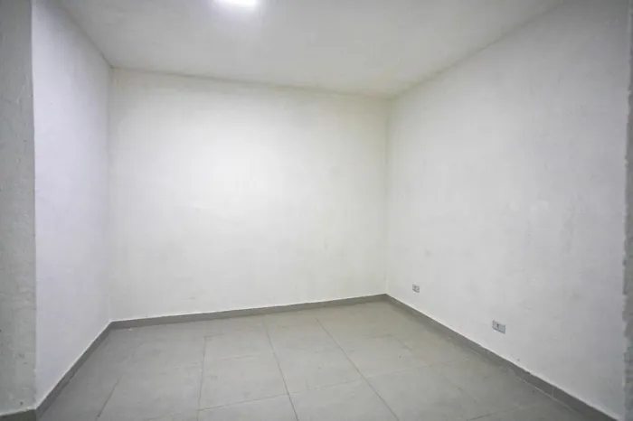 Sala comercial na Rua Conde Prates, 189 - Sala 3 26 m²