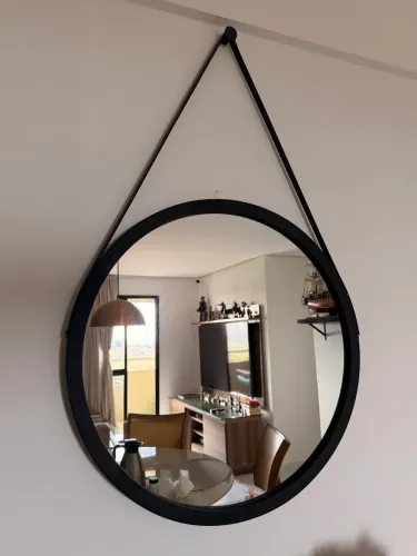 Espelho redondo 55x55 marrom com moldura Adnet inspire