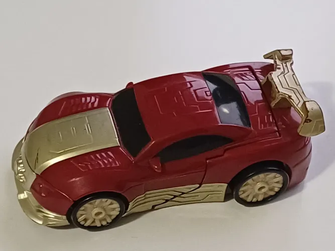 Carrinho Transformes Iro Man