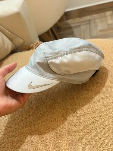 Bone nike running dry-fit desconstruido