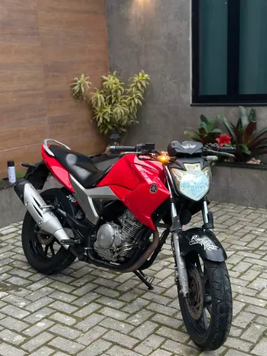 Fazer 250