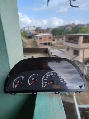 Painel de instrumento do Fiat Uno e Palio 2001/08