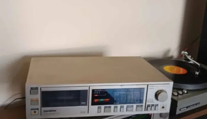Tapedeck Gradiente DS-20 