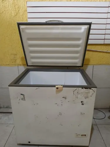 Vendo freezer por 1.650,00 127v consul excelente estado