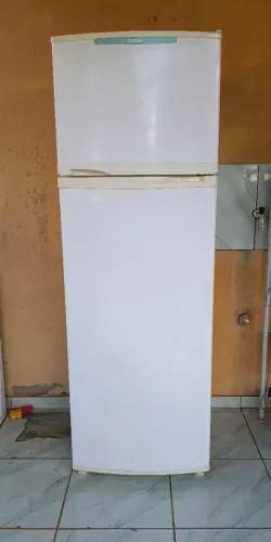 Geladeira Consul gelo seco 383Lt funcionando perfeitamente e com garantia de 90 dias!