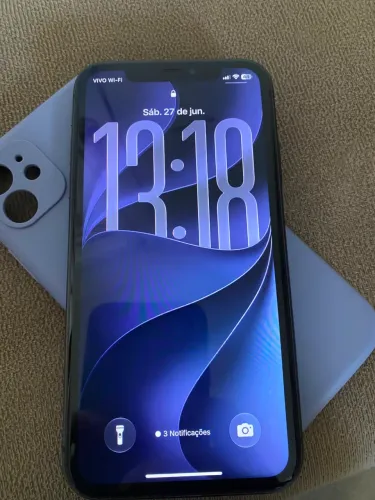 Vende - se iPhone 11 