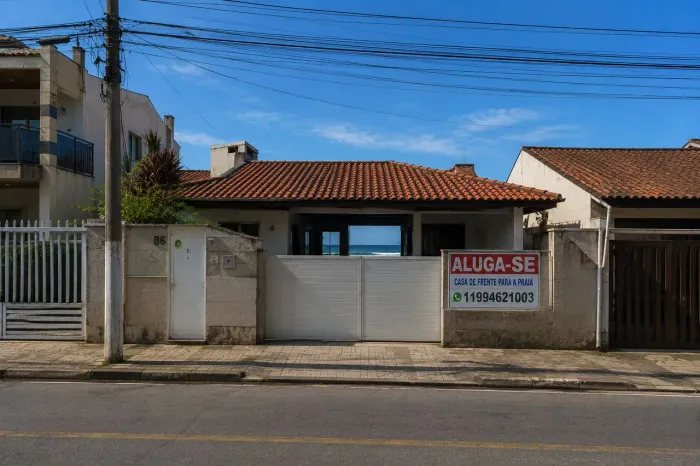 Casa na praia pra alugar aproveite