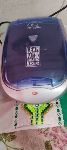 Vendo grill duas funções George grande está otima