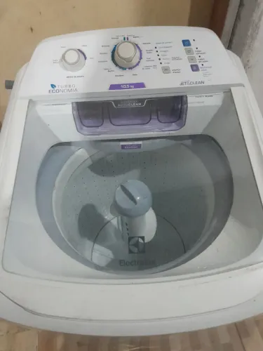 Vendo um máquina Electrolux jet&clean 10.5kg