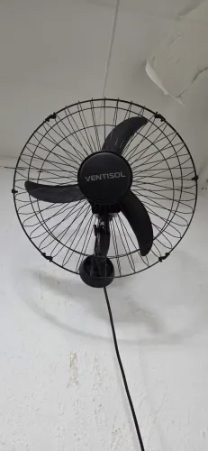 Ventilador de parede Ventisol Perfeito Estado Bi Volt