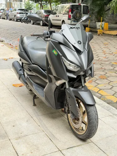 YAMAHA XMAX 250 / 2021 TD. OK EM DIA.