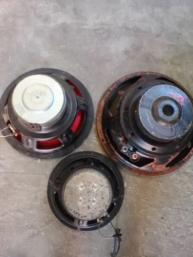 Peças de som automotivo
