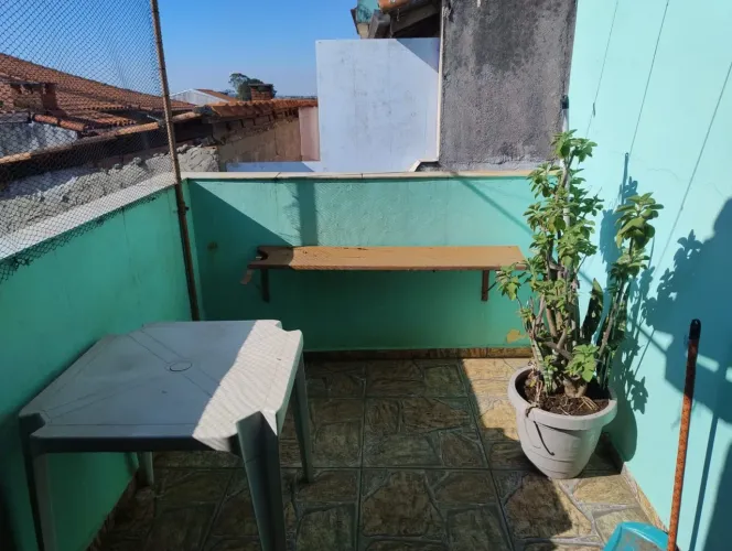 Casa para Locação em Santo André, PARQUE GERASSI, 2 dormitórios, 1 banheiro, 1 vaga