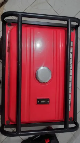 Vendo gerador de energia 8kva novo partida elétrica