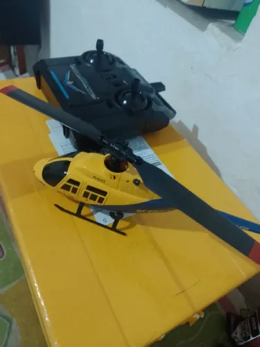 Helicóptero RC era a60