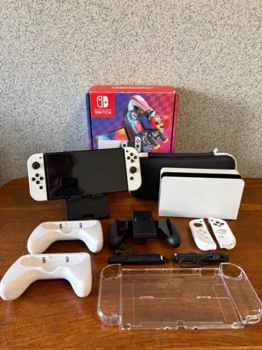 Nintendo Switch Oled 64gb + 128GB + Kit acessórios