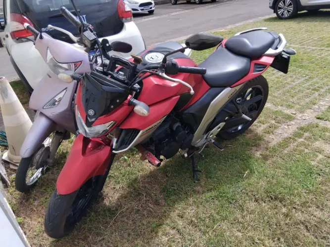 Moto fazer 250