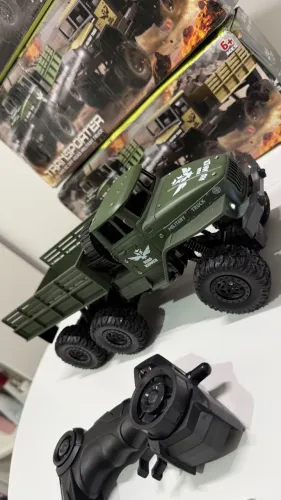 Caminhão Militar 4x4 bateria Recarregável