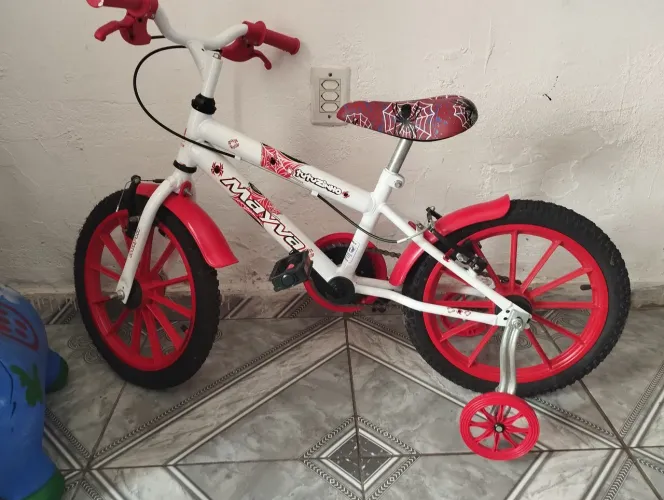 Bicicleta do homem aranha 